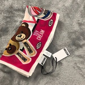 COPY - Moschino silk scarf